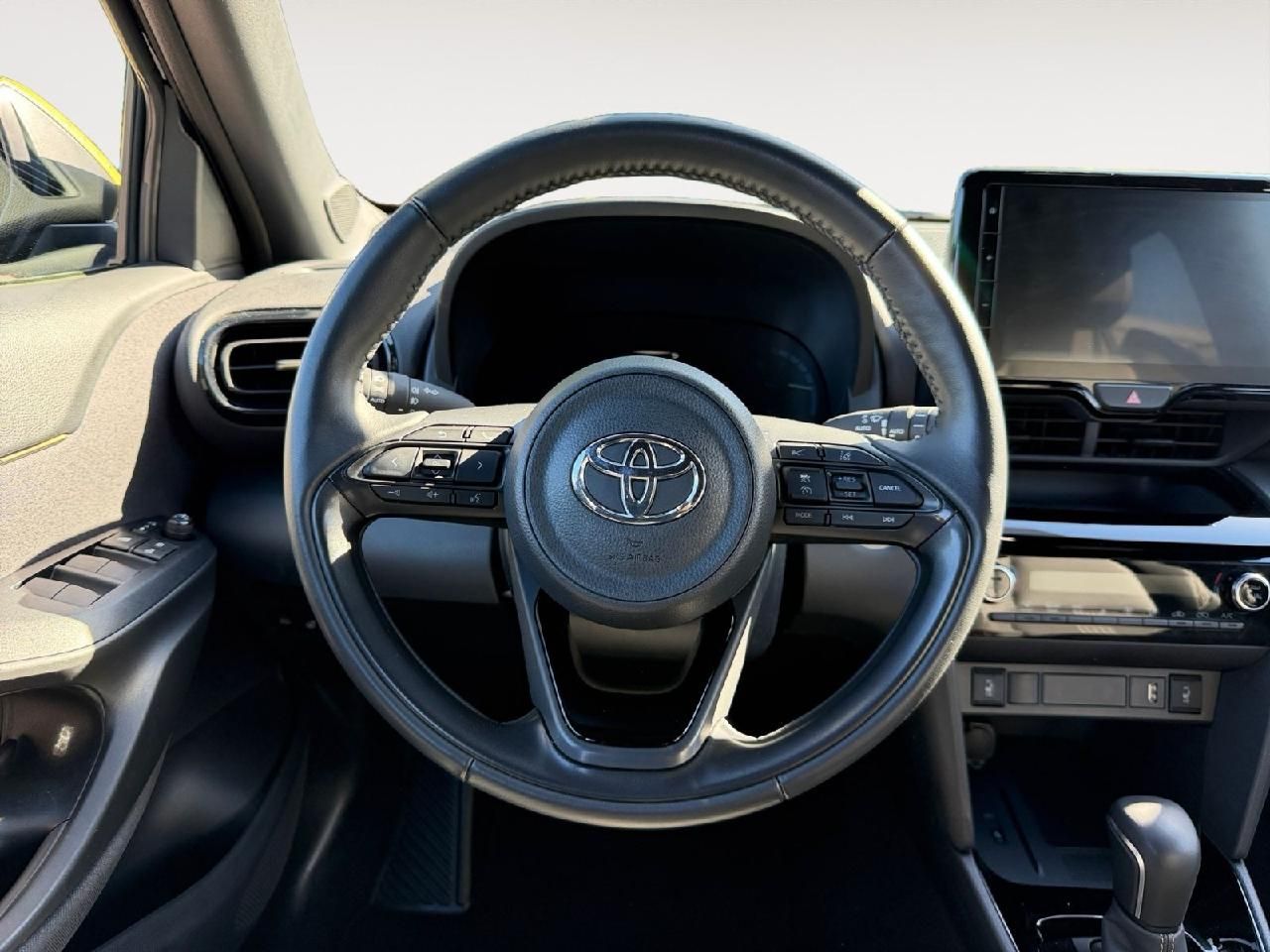 Fahrzeugabbildung Toyota Yaris Cross Hybrid FWD Adventure