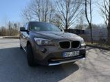BMW X1 xDrive20d -*BI-Xenon*2xPDC*Hifi*Leder*Navi - gebrauchte BMW X1 aus dem Jahr 2010