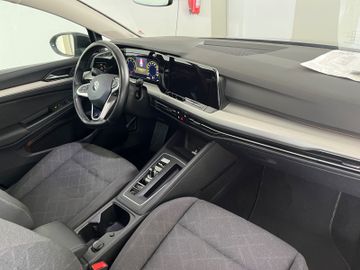 Volkswagen Golf - 10