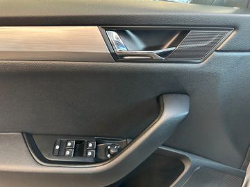 MYAUTOCENTER – Gebraucht- und Jahreswagen mit Werkstattservice in Pfaffenhofen Skoda Superb Combi Style *Bi Xenon*Klima*ACC*