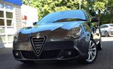 Alfa Romeo Giulietta Super * Navi * 1-Hand * FEST PREIS ! * - mit Benzin-Antrieb: Super Preis
