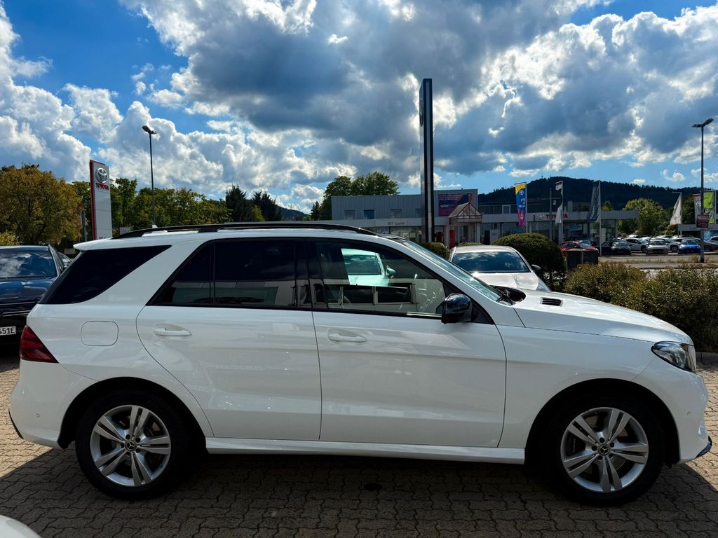Image of Mercedes-Benz GLE 400