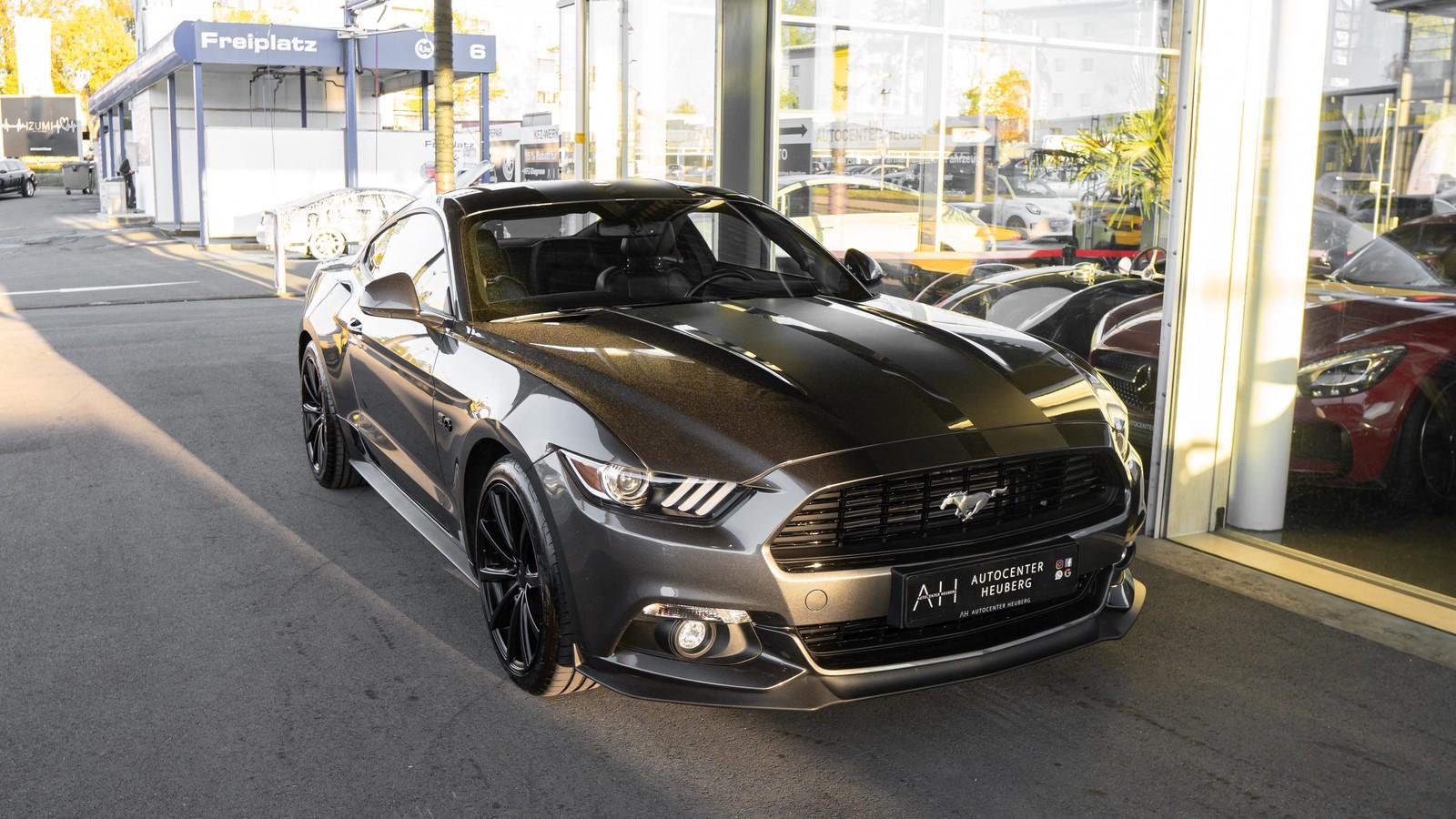 Ford Mustang 5.0 GT FASTBACK*nur 17TKM*KLAPPEN AUSPUF