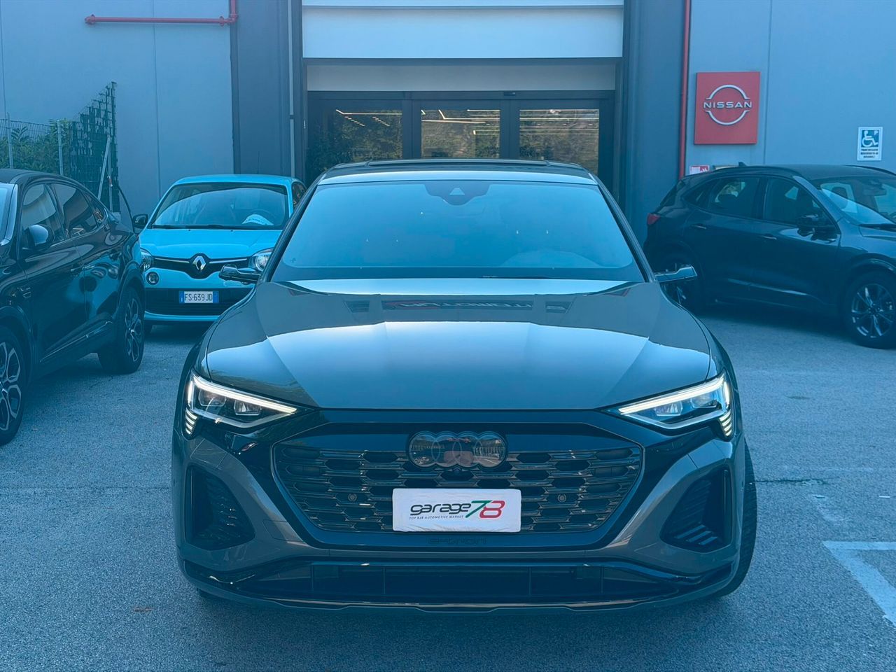 Other Audi Q8 e-tron 55 quattro S line edition imagem 2