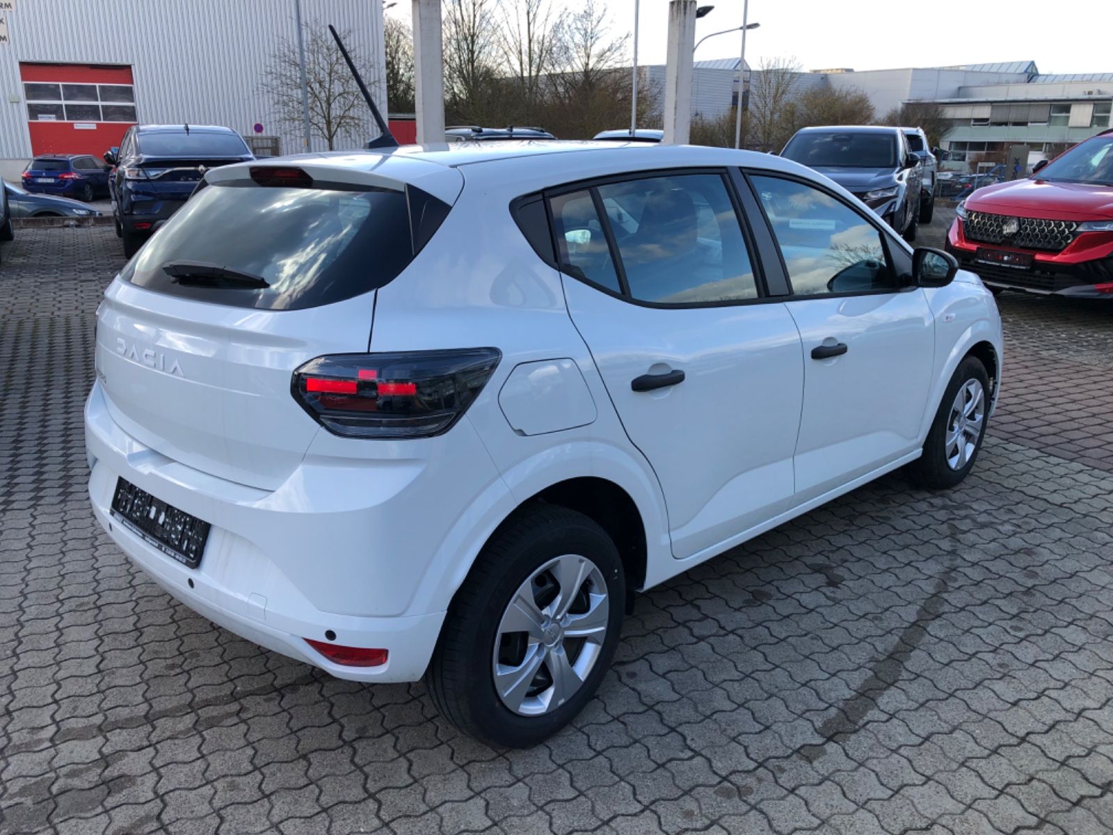 Dacia Sandero - Bild 11