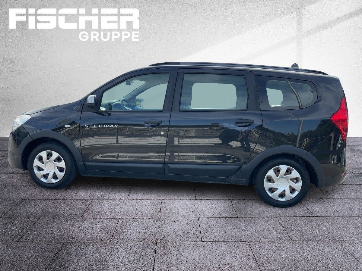 Fahrzeugabbildung Dacia Lodgy Stepway SCe 100 7-Sitzer - mit KI generiert/bearbeitet