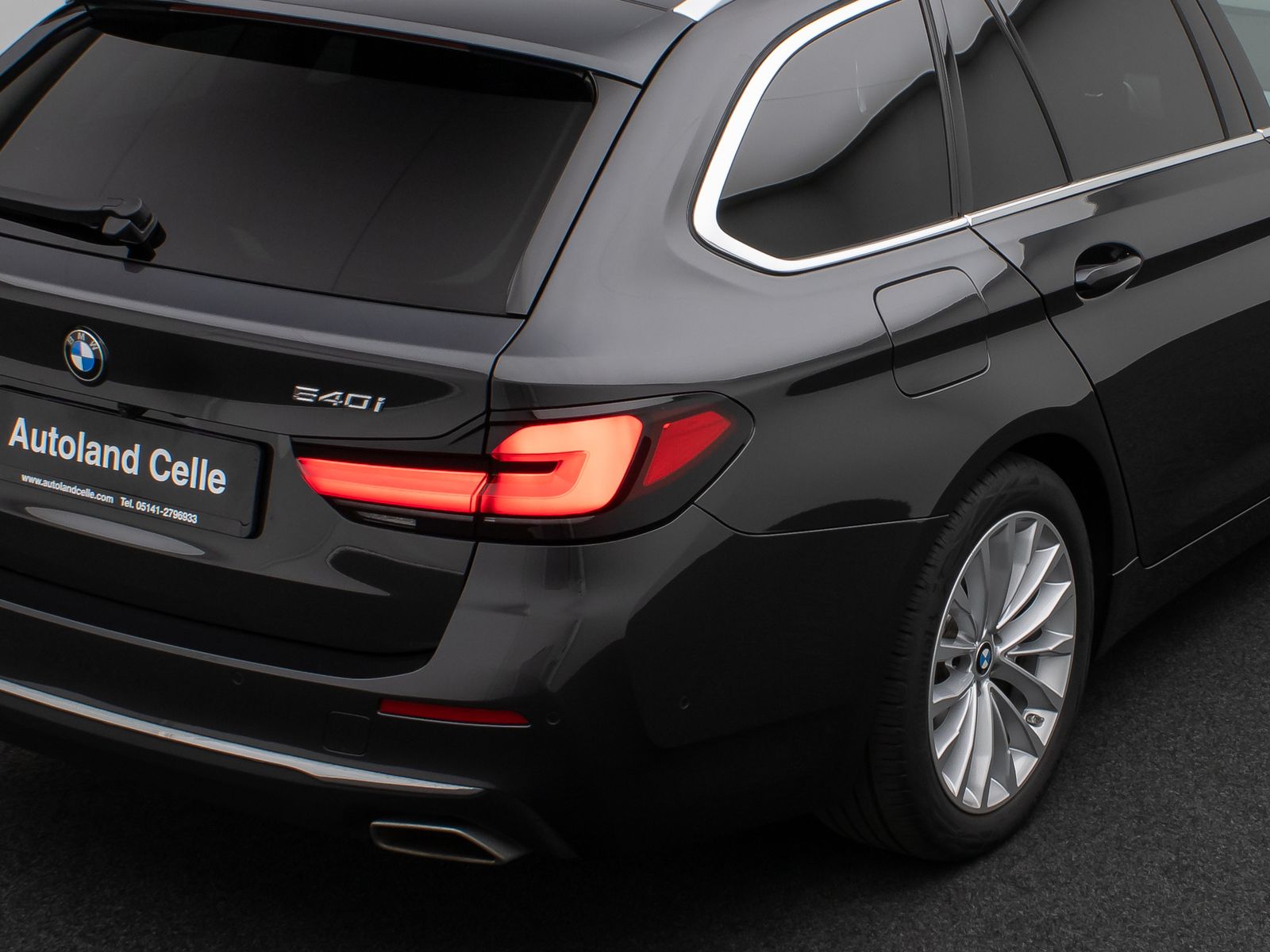 Fahrzeugabbildung BMW 540i xD LuxuryLine Panorama Laser Kamera SoftCL