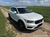 Volvo  XC40 T4 Perlmutt Metallic  Plug-in-Hybrid  XC60 - mit Hybrid-Antrieb: Weiß, Metallic