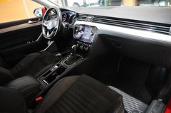 Fahrzeugabbildung Volkswagen Passat Vari. 2.0D R-LINE DSG NAVI/LED/KAMERA/AHK