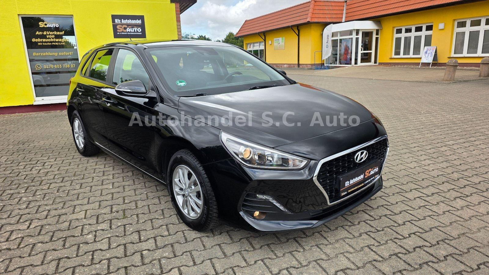 Hyundai i30 Select 1.4 Ben. TÜV Neu&Inspektion