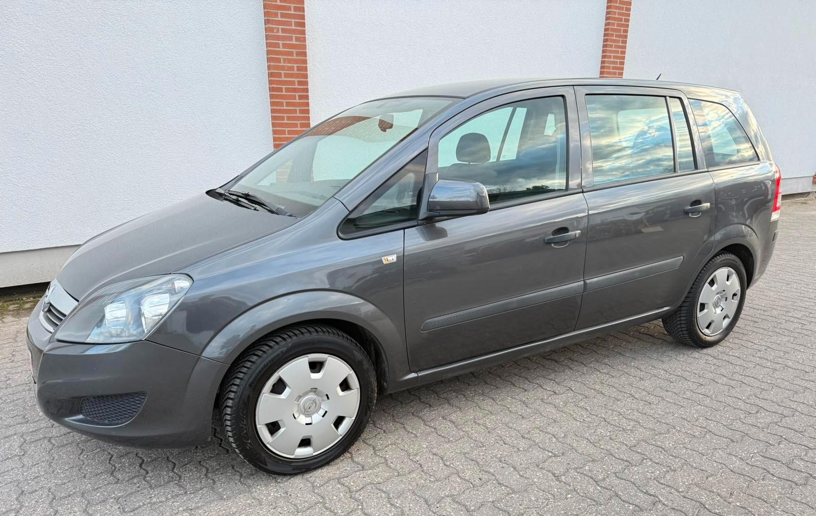 Opel Zafira B Selection 7 Sitzer