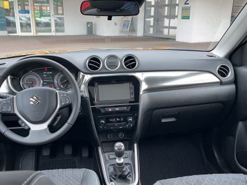 Fotografie des Suzuki Vitara 1.4 Comfort+ Pano Kamera Keyless ACC Navi