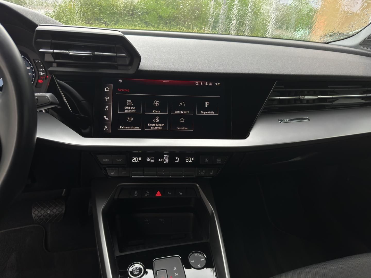 Fahrzeugabbildung Audi A3 Sportback Advanced 35 TFSI S tronic AHK Infot