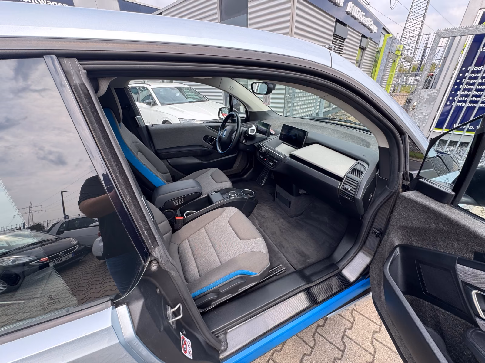 BMW i3 ALUFELGEN KLIMA NAVIGATION MFL AUTO