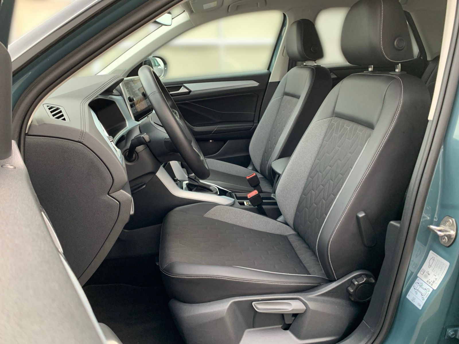 Volkswagen T-Roc - Bild 9