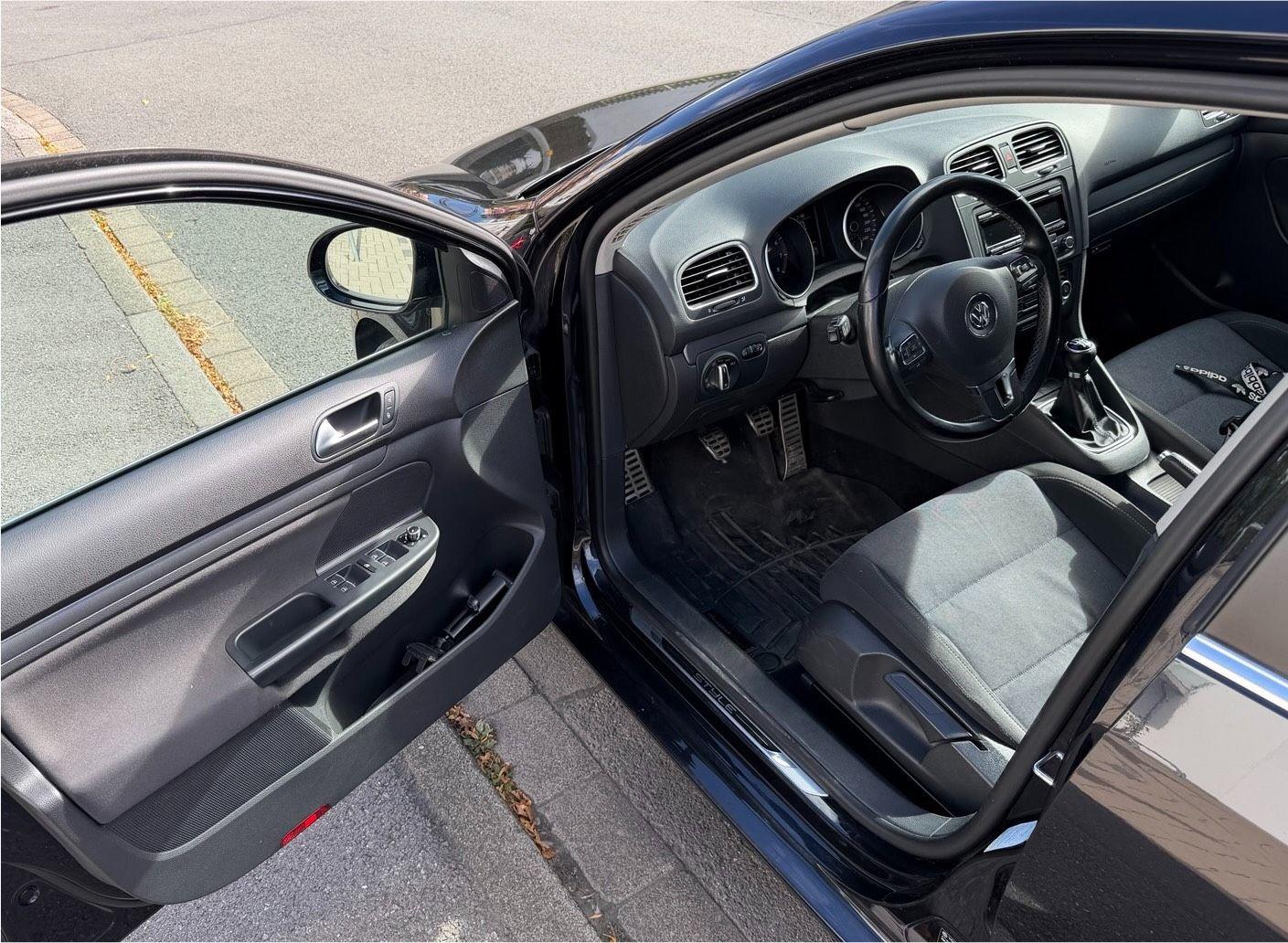 Volkswagen Golf 2011 — photo 6