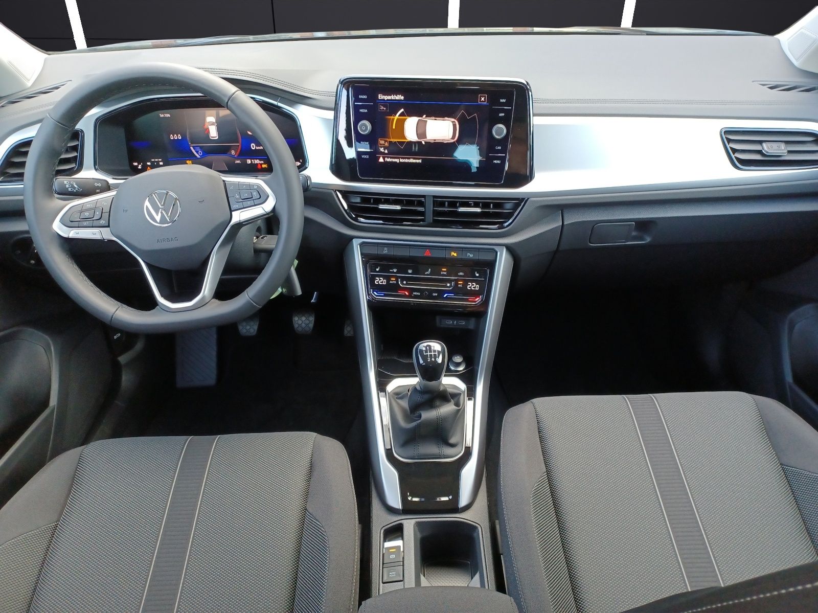 Fahrzeugabbildung Volkswagen T-Roc TSI Life LED CarPlay AID ACC RFK SH LM