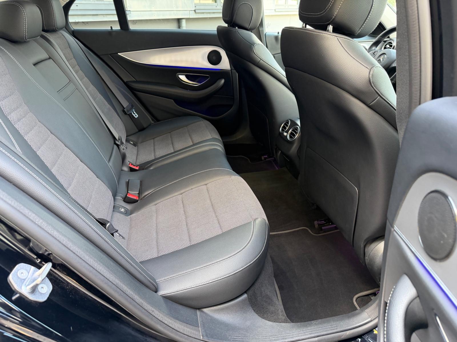 Mercedes-Benz E 220 d/AUTOMATIK/LED/LEDER/SHZ/NAVI/KAMERA