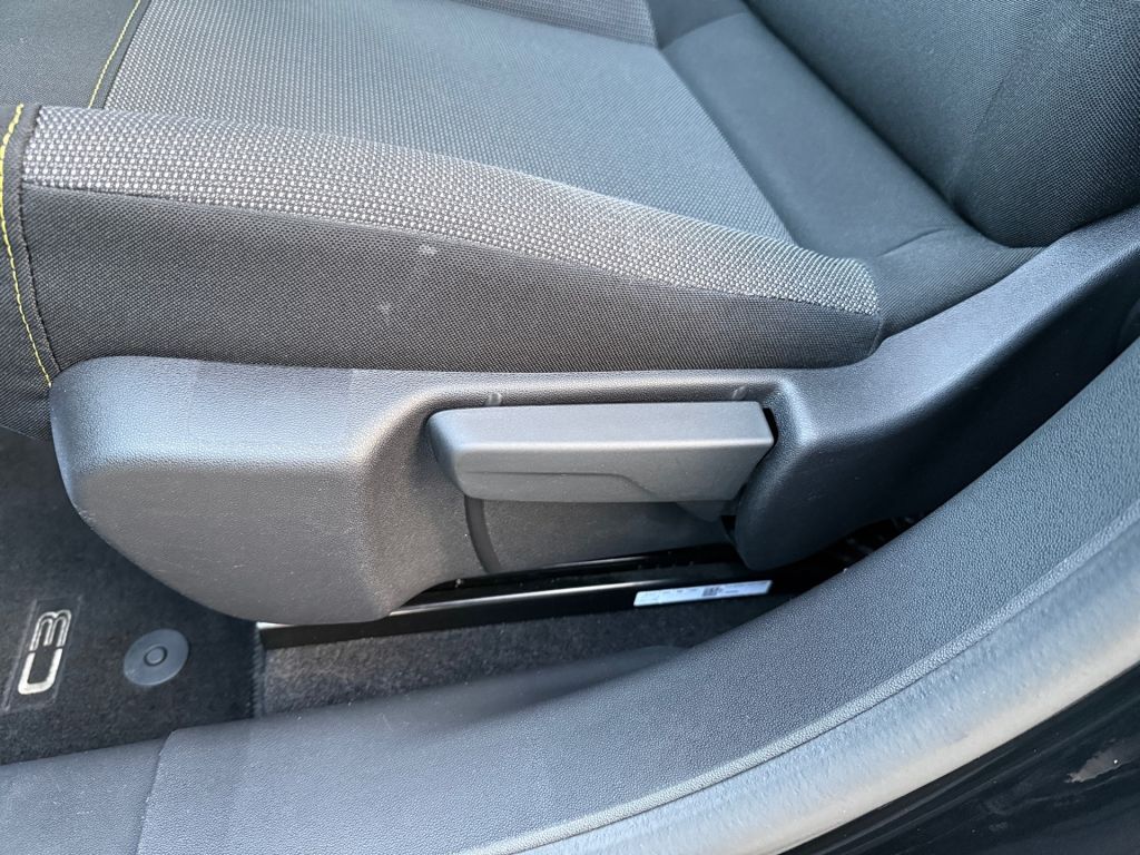 Fahrzeugabbildung Citroën C3 Pure Tech 110 S&S C-SERIES Navi*Allwetterr