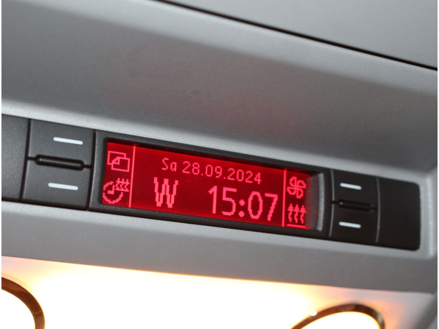 Fahrzeugabbildung Volkswagen Touareg 3.0 TDI V6 TDI DPF 2. Hand*Standhzg*VOLL
