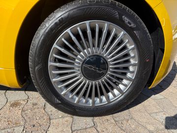 Fahrzeugabbildung Fiat 500 1.0 Hybrid FireFly Torino Temp LED Klimaaut.