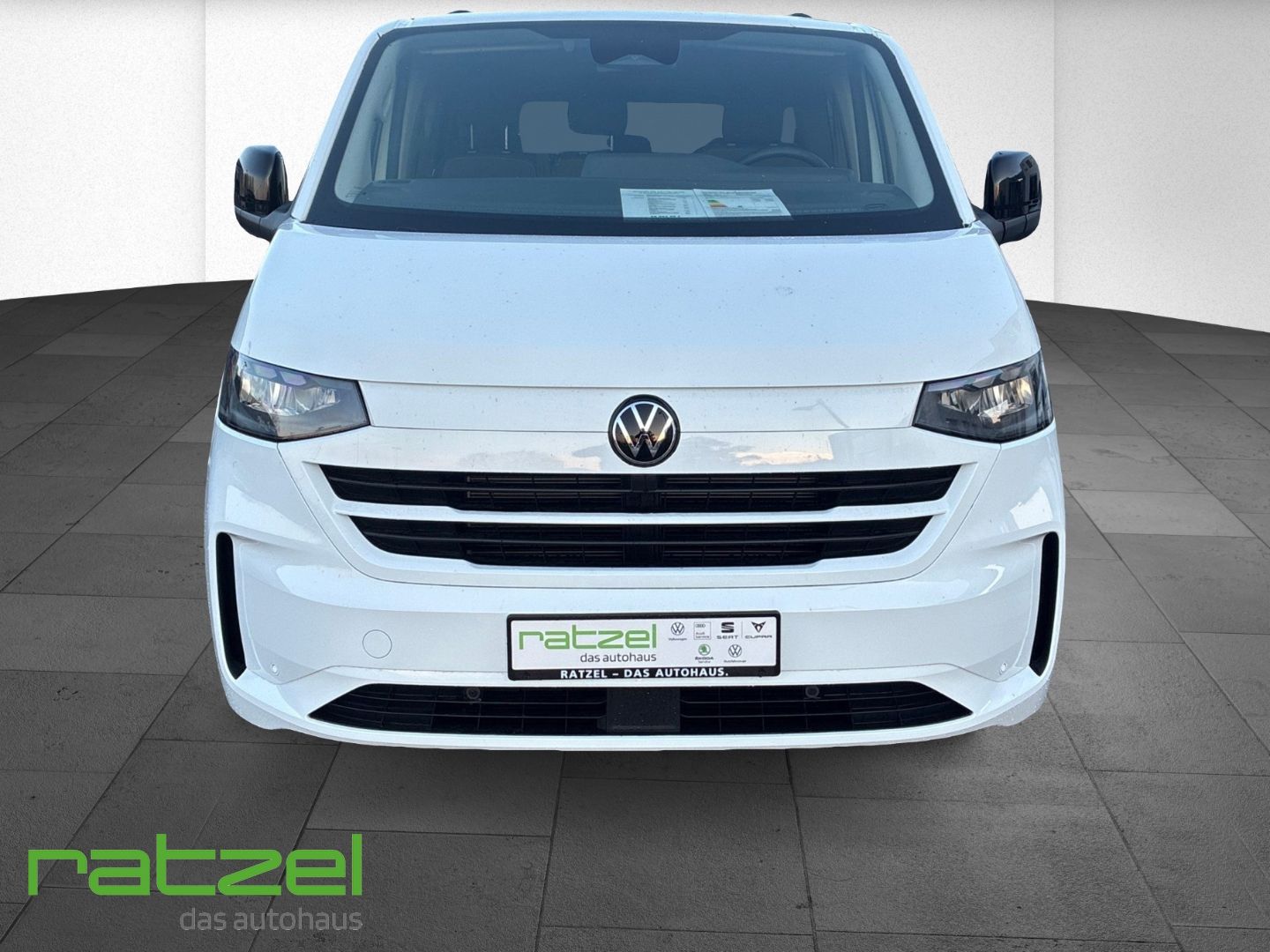 Fahrzeugabbildung Volkswagen Caravelle Life LR AHK+Digitales Cockpit+LED+ACC