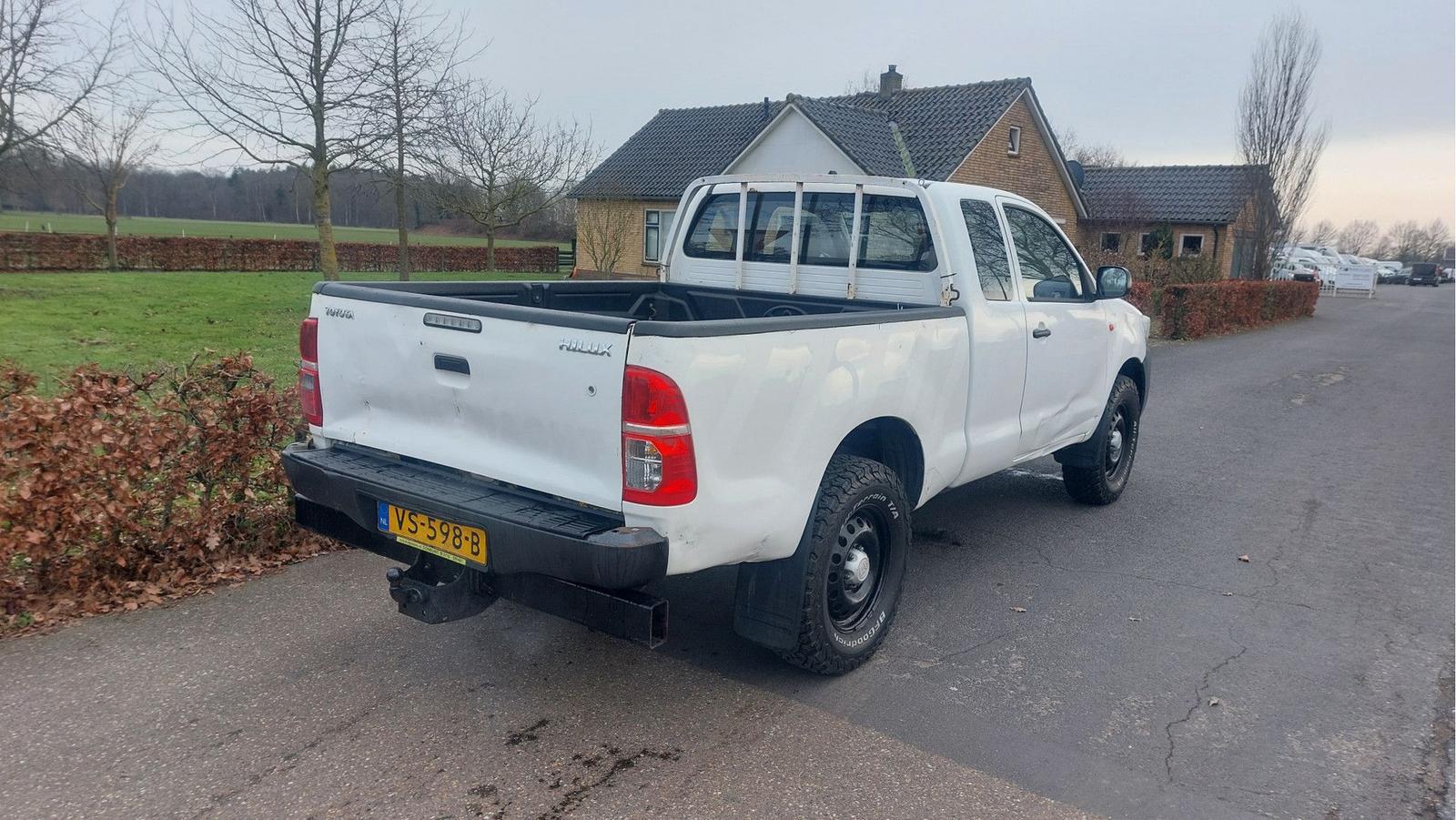 Toyota HiLux 2.5 D-4D VX Xtra Cab AIRCO 4X4 BJ 2015