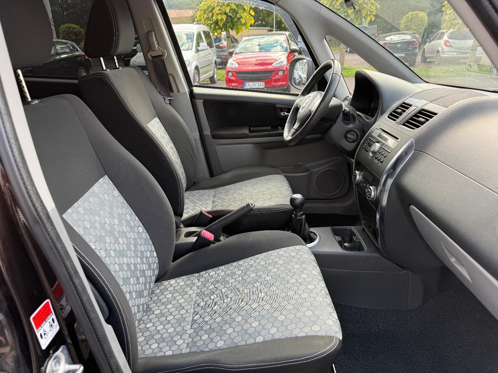 Suzuki SX4 Style 4x4+Klimaauto+SHZ+Temp+ZV+LM+