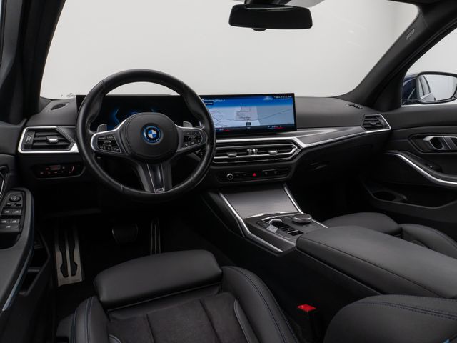 Foto Nummer 38: BMW 320e
