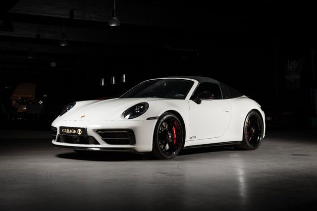 PORSCHE 992 Targa 4 GTS / 911