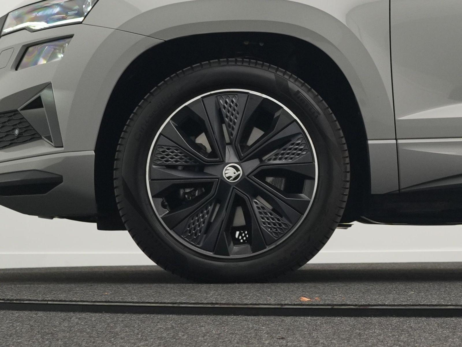 Skoda Karoq Sportline 2.0 TSI 4x4 DSG*AHK*R-KAM*LED*18