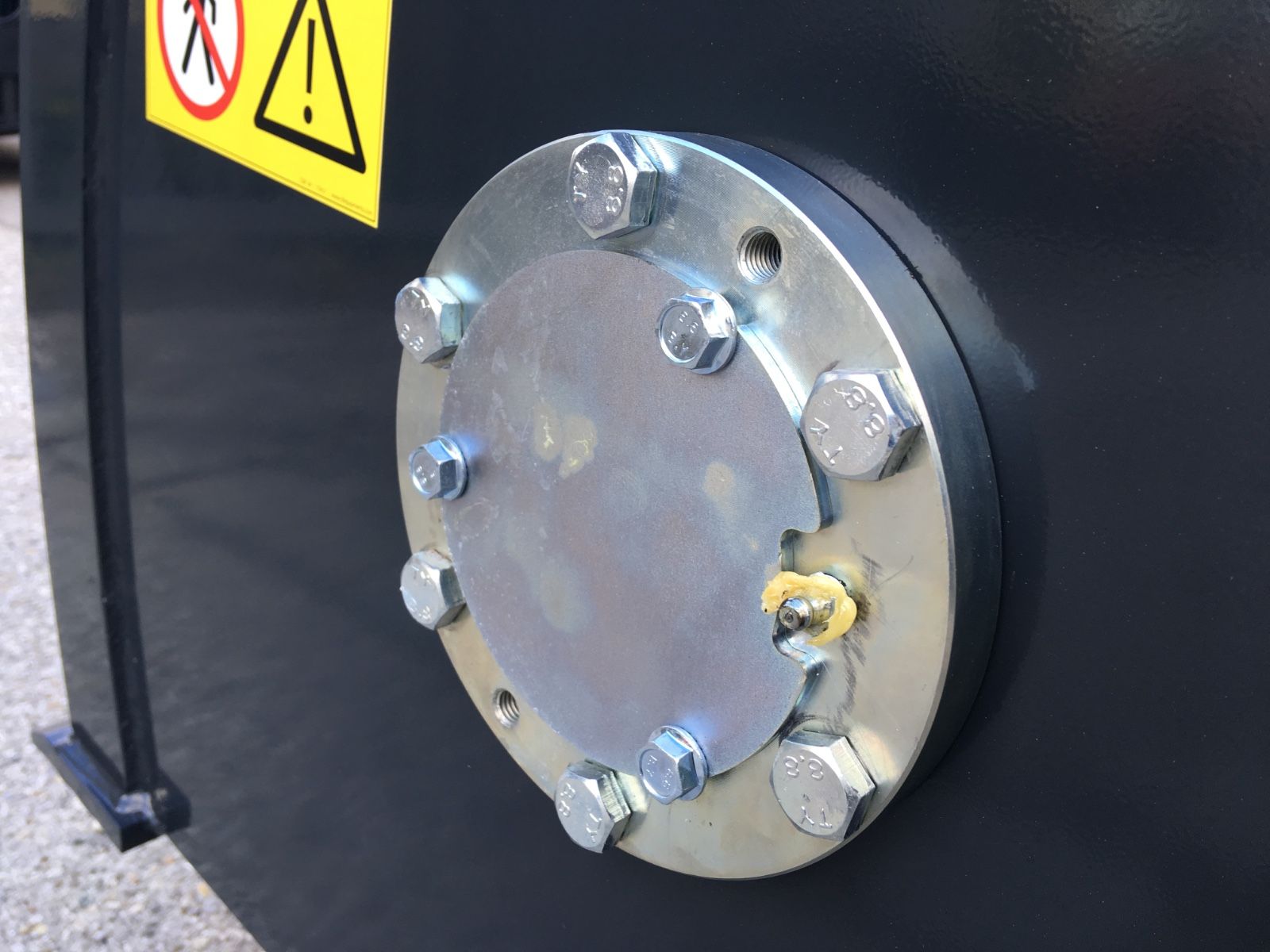 Fahrzeugabbildung Volvo CNF BMX 520 mit Doppelaufnahme Kramer/Volvo