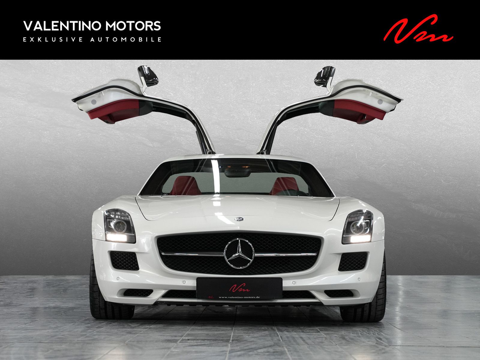 Fahrzeugabbildung Mercedes-Benz SLS AMG Coupe - designo Sonderlack|Carbon Interi
