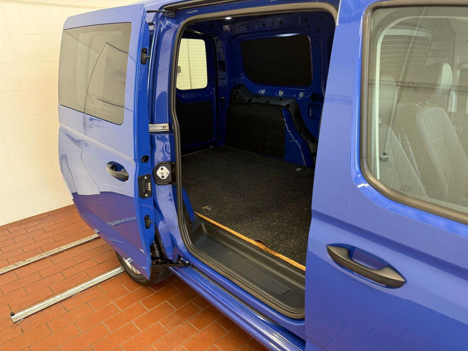 Volkswagen Caddy Maxi PDC DAB Tempomat 1.Hand