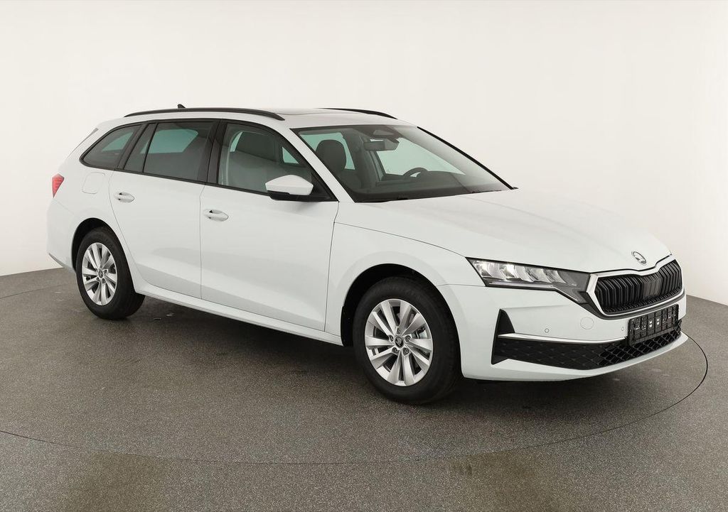 Skoda Octavia — fotografia 3