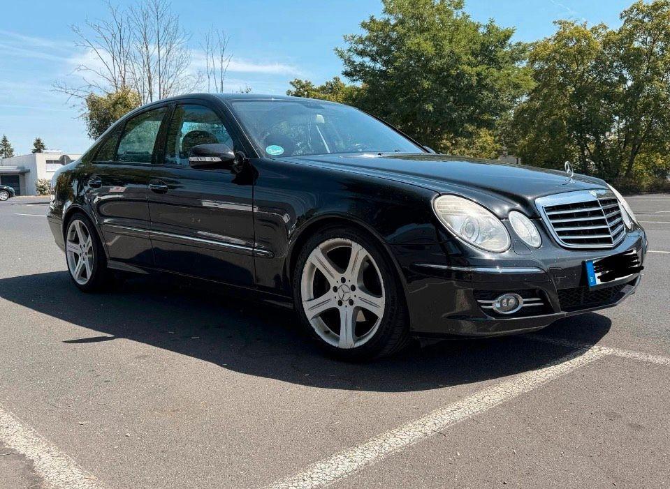 Mercedes-Benz E 320