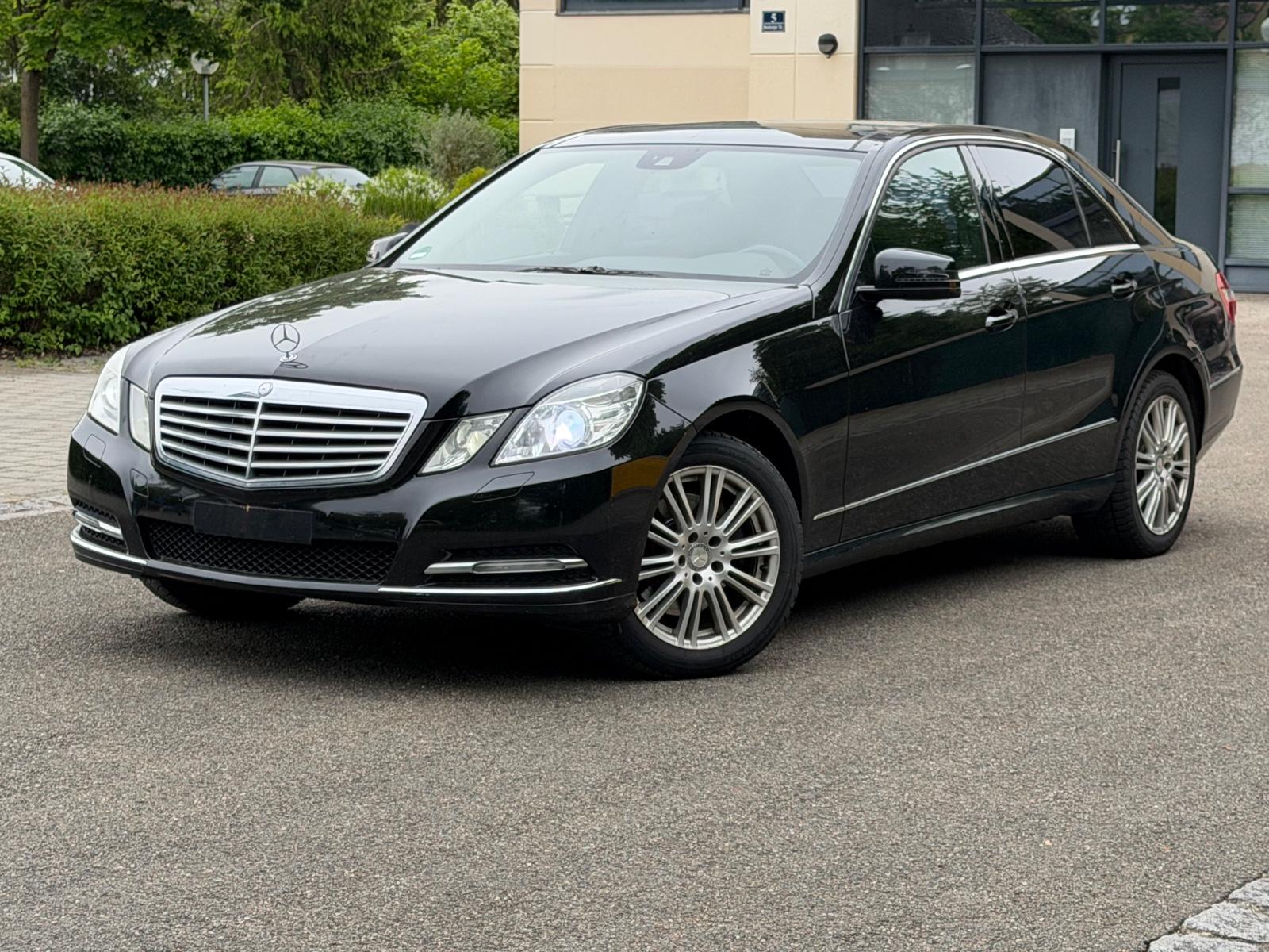 Mercedes-Benz E 300 CGI Elegance BlueEfficiency