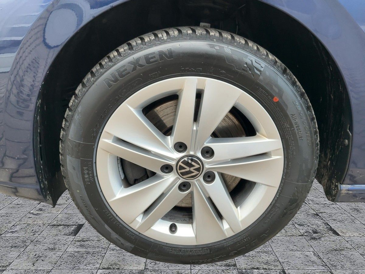 Volkswagen Golf - Bild 8