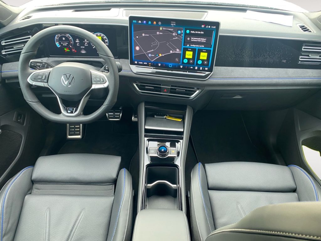 Fahrzeugabbildung Volkswagen Tiguan 1.5 eTSI OPF DSG R-Line