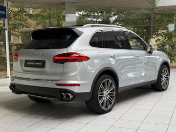 Porsche Cayenne - 9