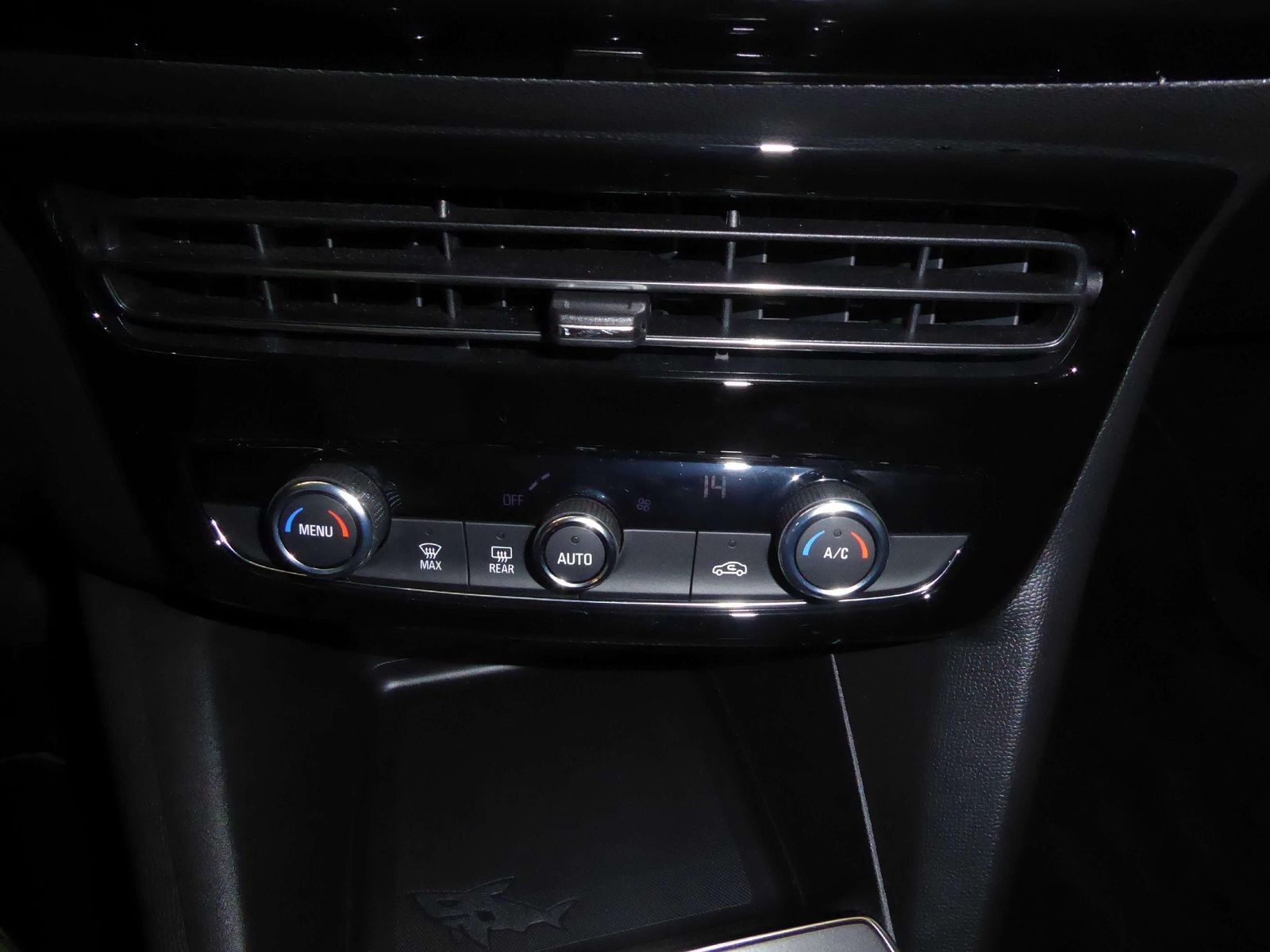 Fahrzeugabbildung Opel Mokka Elegance 1.2l 131PS Automatik/Navi!