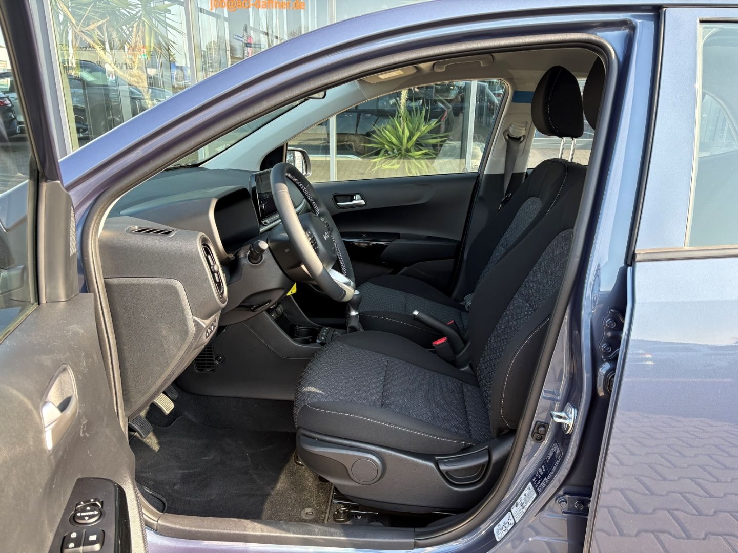 Fahrzeugabbildung Kia Picanto Vision Verkehrszeicherk Rückfahrkamera A