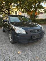 Kia Rio  Tüv bis 04/2026 - gebrauchte Kia Rio aus dem Jahr 2007