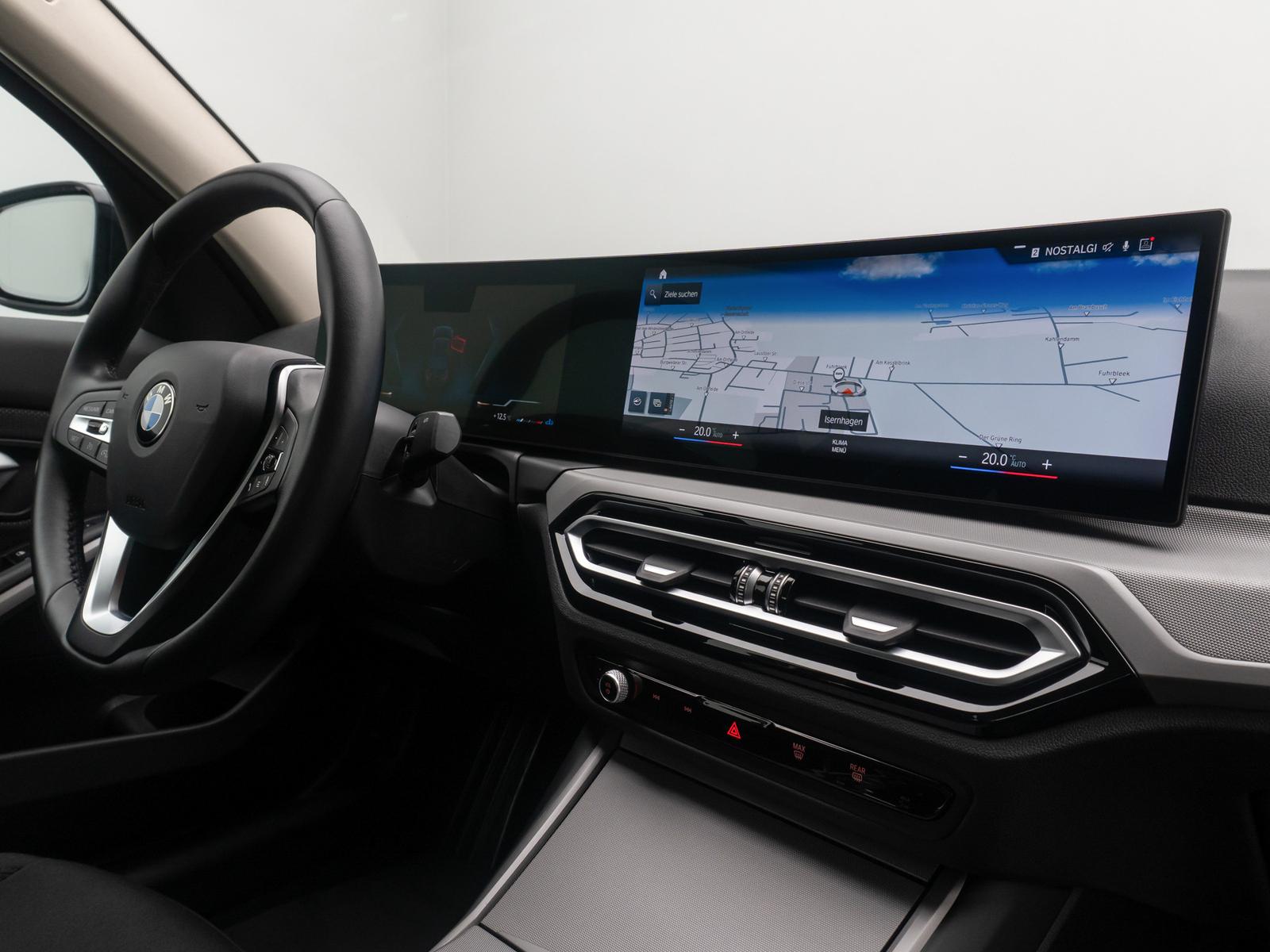 BMW 318i  Widscreen PDC GeschwindigReg DAB Cockpit+