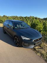 Cupra Leon 2.0 TSI 310PS 4Drive DSG- Blau Matt - blaue Cupra Leon