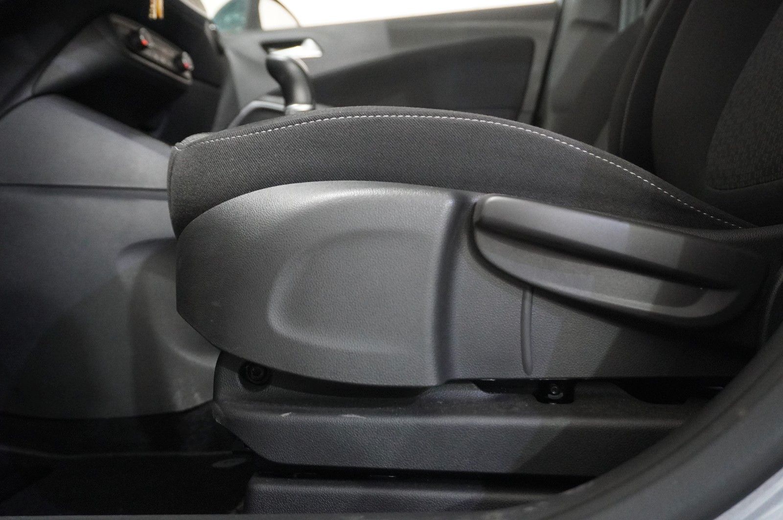 Fahrzeugabbildung Opel Crossland (X) 1.2 EDITION NAVI/LED/KAMERA/DAB+