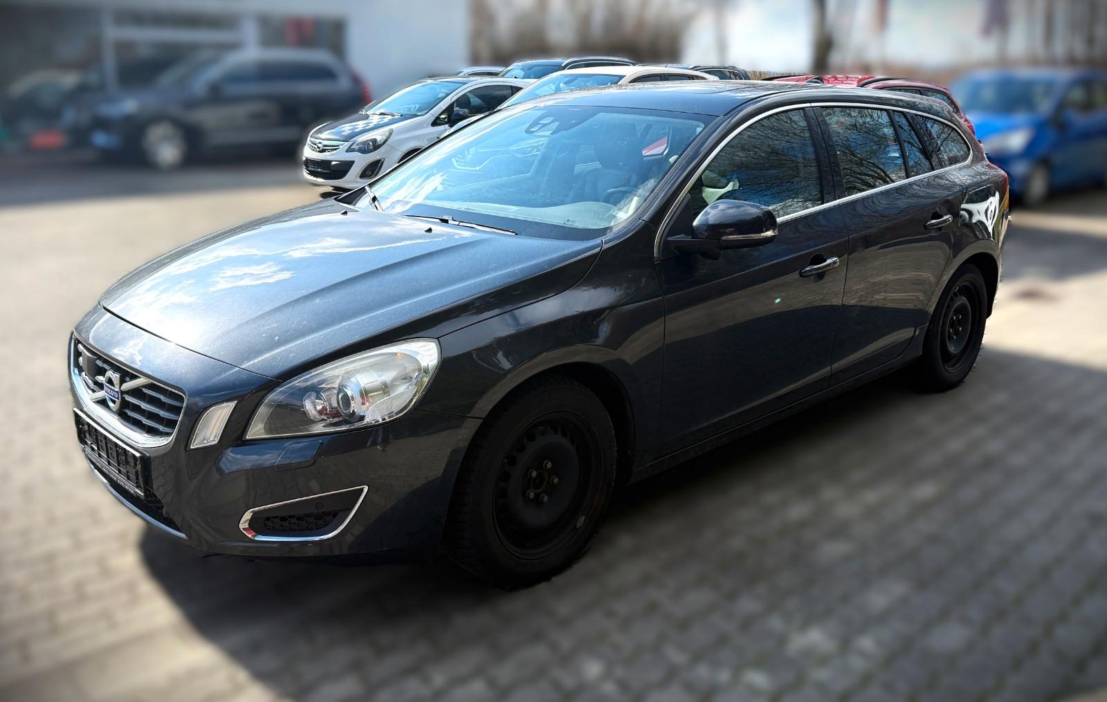 Volvo V60 Kombi Summum AWD