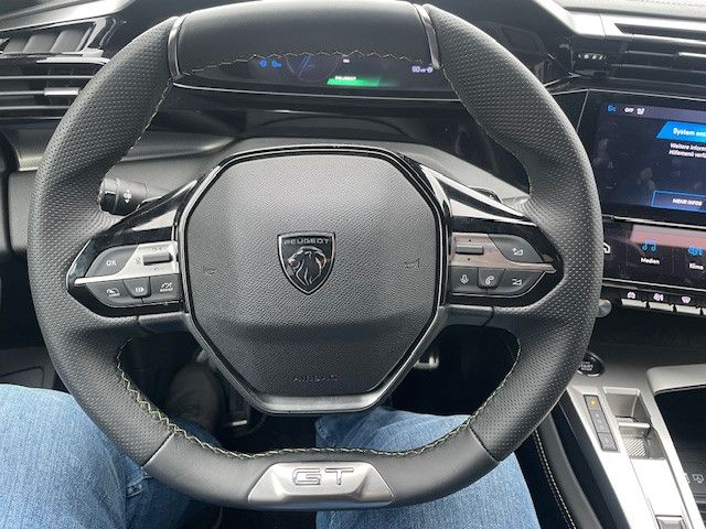 Fahrzeugabbildung Peugeot 408 GT 1.6Plugin Hybrid 225 eAT8+Sit