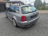 Audi RS4 2.7 quattro - aus 2000: Kombi