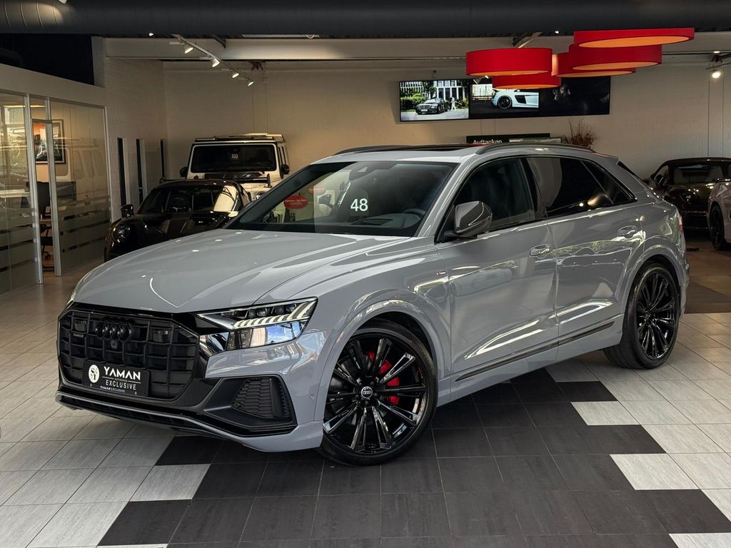 Image of Audi Q8